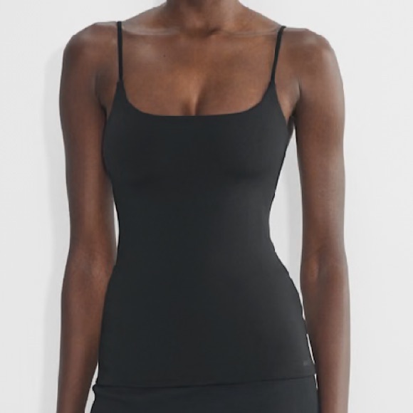 Aritzia color black Original Contour Squareneck Cami Hip Tank - Picture 1 of 8